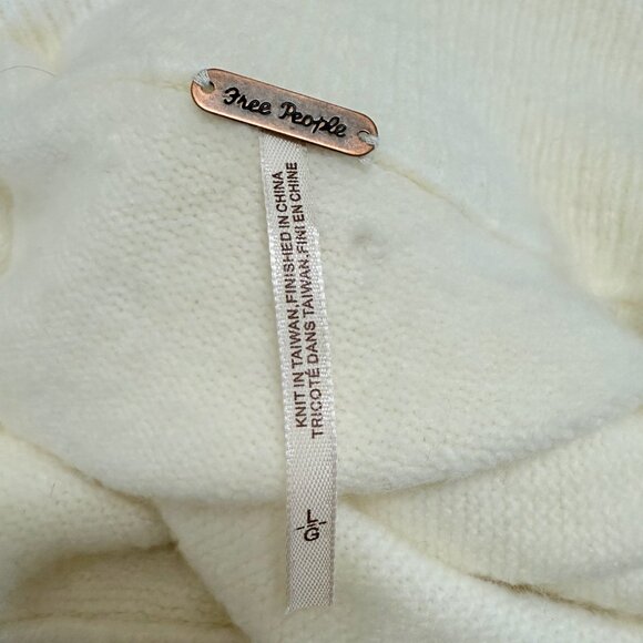 Free People Ivory Mock Neck Sweater – Size L - Picture 7 of 7